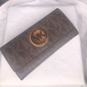 Michael Kors wallet
